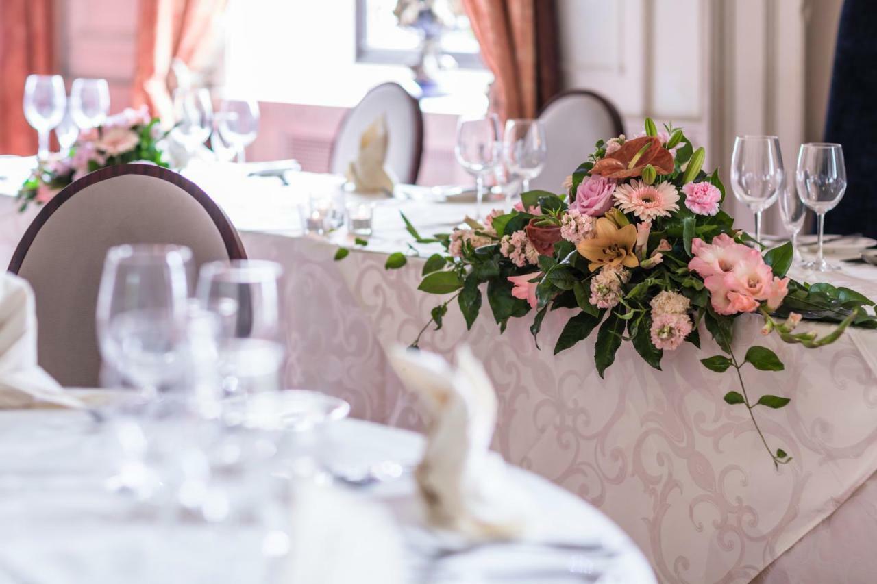 Coombe Abbey Hotel Brinklow Exterior foto